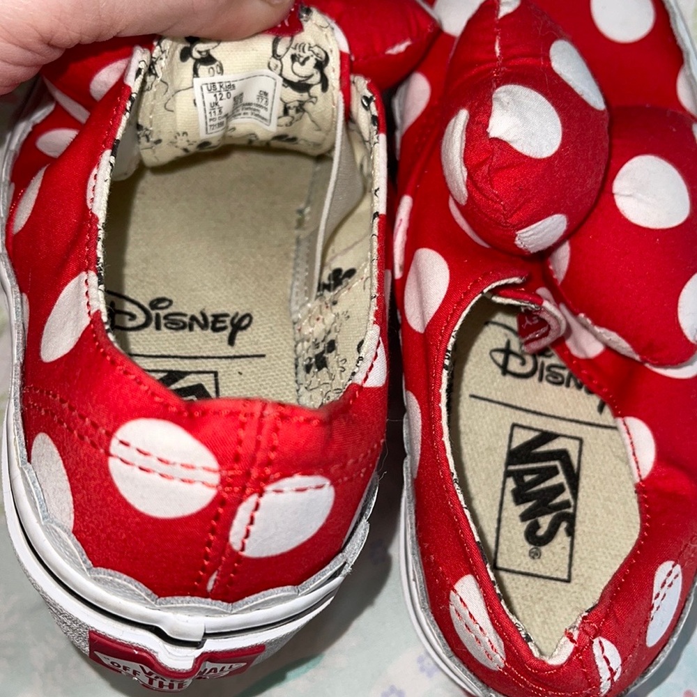 Minnie Mouse Limited edition- Vans girls size 12